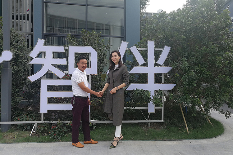 強(qiáng)強(qiáng)聯(lián)合，同道共贏！博士有成與智伴科技達(dá)成戰(zhàn)略合作