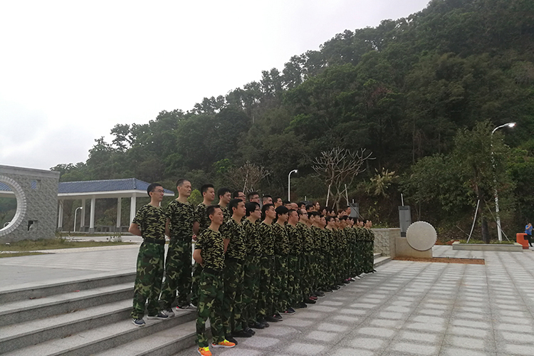 選擇大于努力，精神勝于武力，文化大于制度