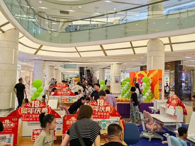 你敢相信嗎？鄭州這家店，3天狂賣(mài)一百多套學(xué)習(xí)桌！